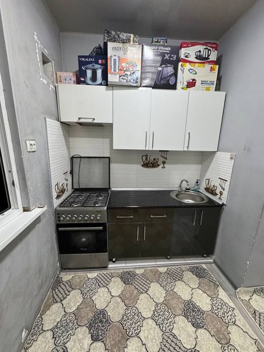 Юнусабад 19 квартал. Продается квартира  2/5/5