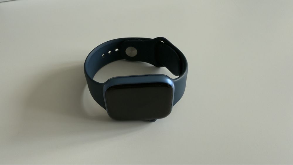 Apple Watch seria 7 45 mm