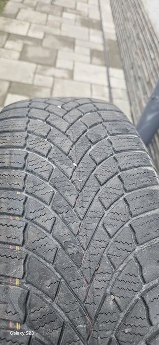 Anvelope Iarna Bridgestone 215 65 17