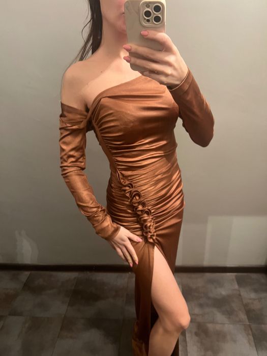 Cliche рокля/ пола