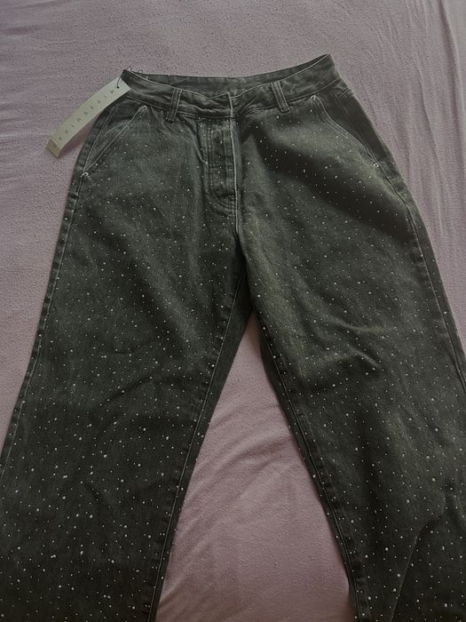 Бляскави дънки с камъни Missguided