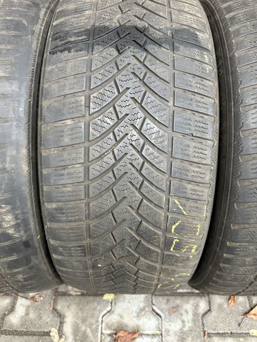 Cauciucuri iarna  225 45 18 Semperit 5 mm la 100 ron an 2018