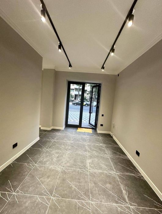 Продаётся нежилое помещение