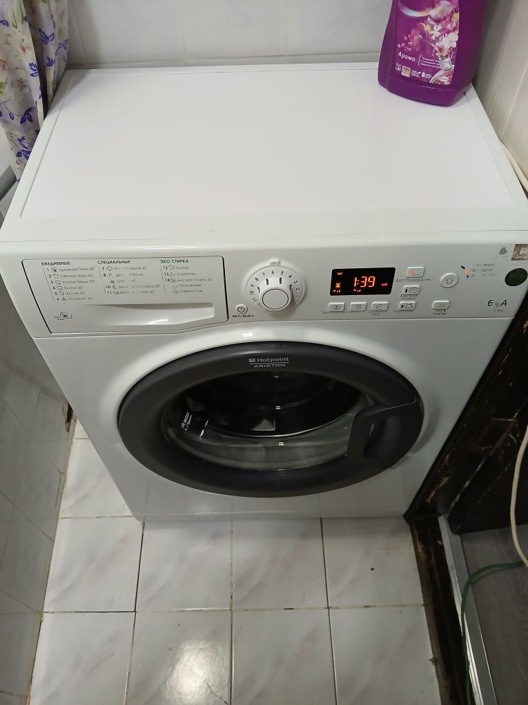 Hotpoint ariston 6кг.в отличном состоянии.