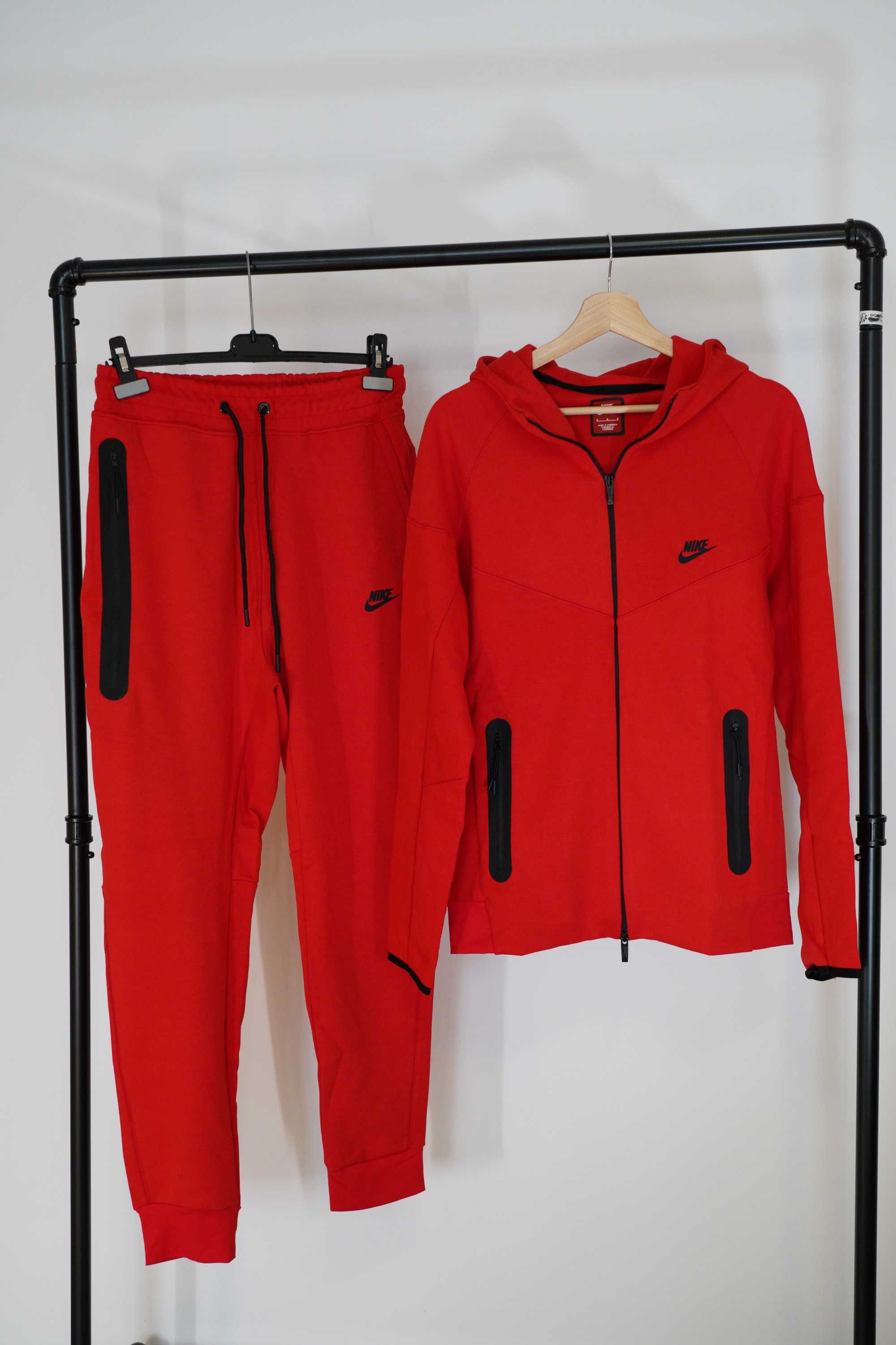 Trening Nike Tech Fleece, Model NOU 2024 -Calitate Premium baieti fete