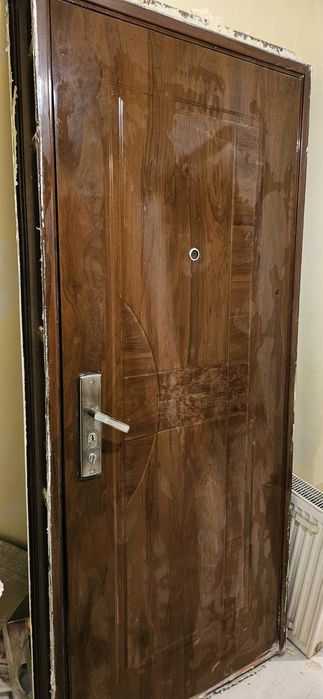 Usa metalica apartament 88x200