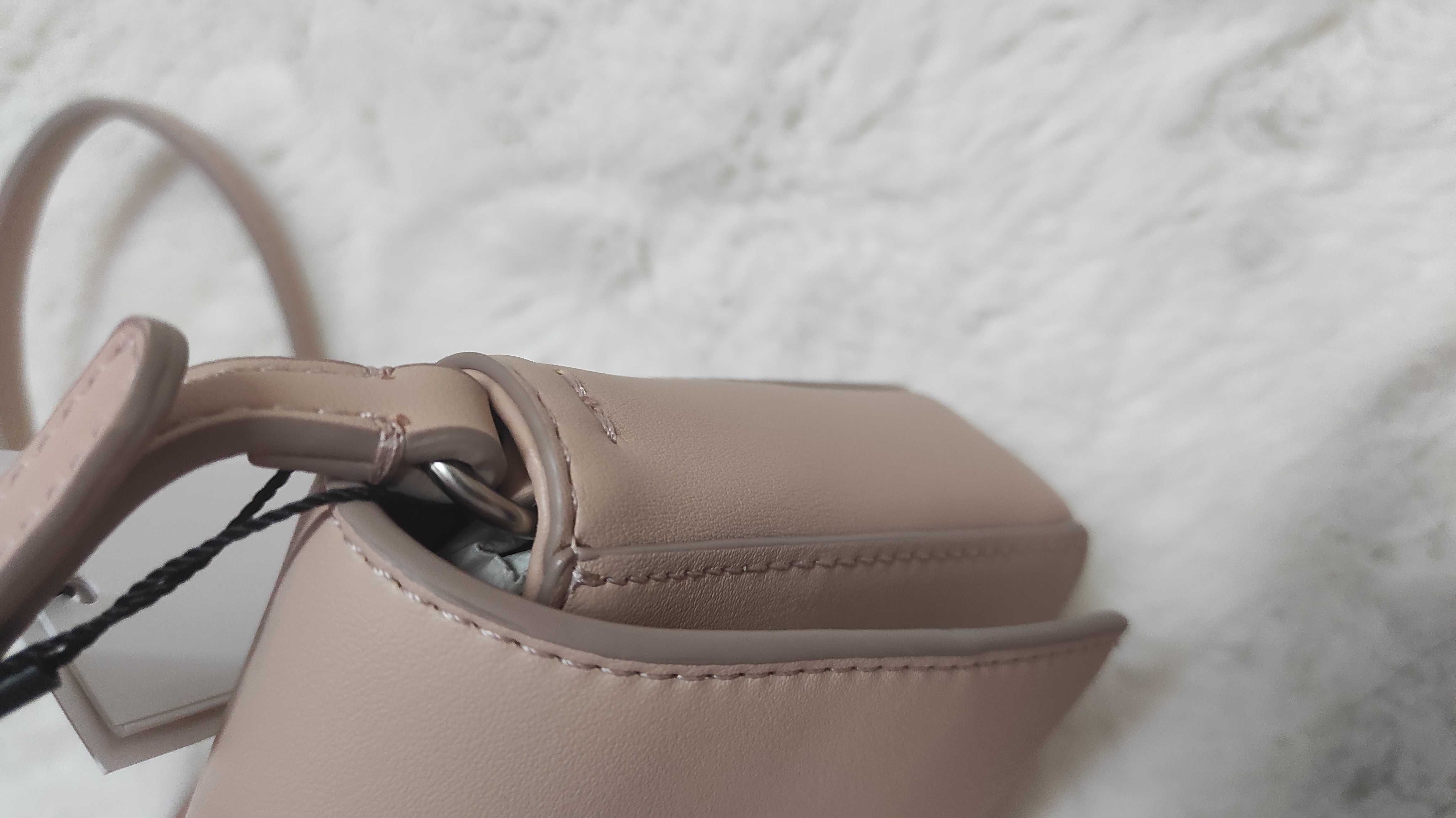 Оригинална дамска чанта Calvin Klein