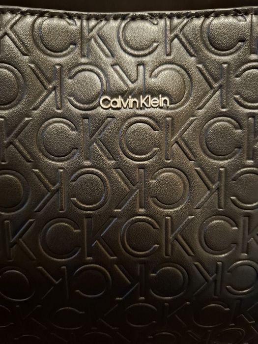 Дамска чанта Calvin Klein