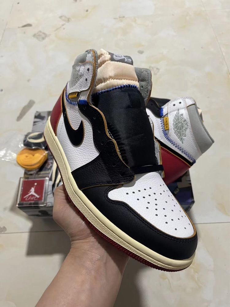 Air Jordan 1 Retro High Union Los Angeles Black Toe