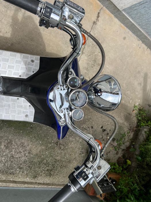 Vand Scuter etropolis 2000w