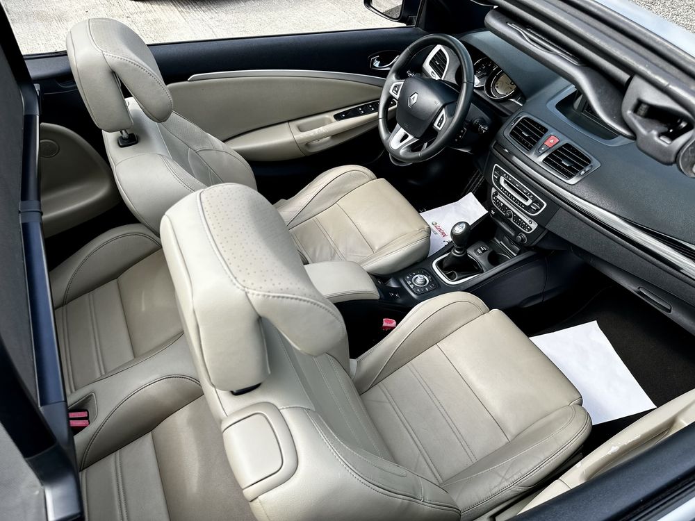 Renault Megane Cabrio 2012 E5 Cash sau Rate