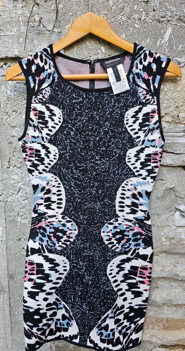 BCBGMAXAZRIA ластична рокля плътна