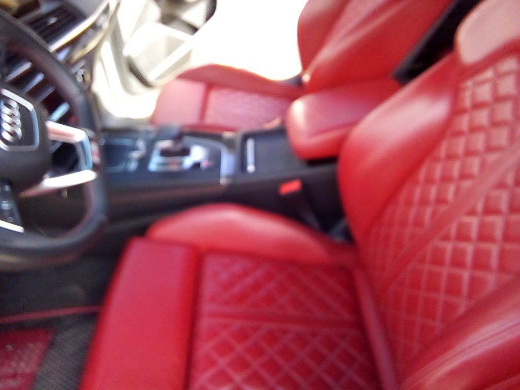 Ауди SQ5 PRESTIGE 2019 г.72600км.