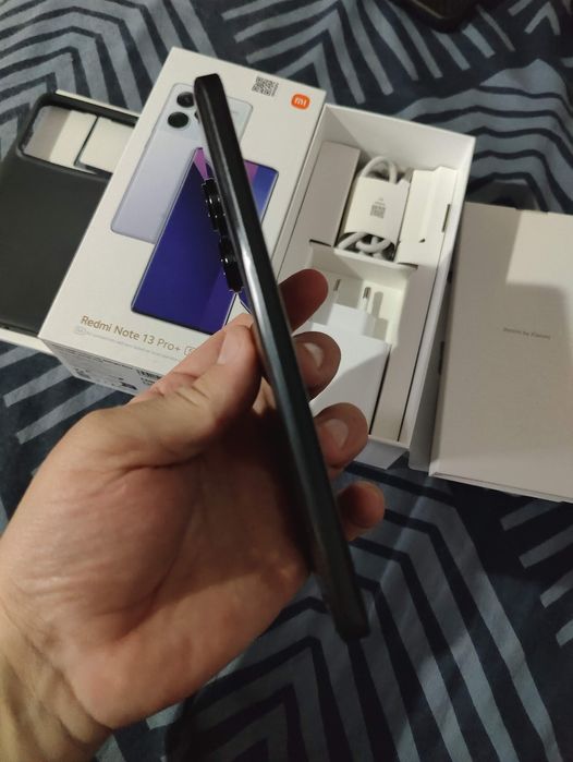Redmi Note 13 pro plus 5G 256/8