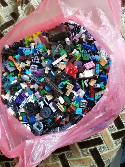 Продам Lego 10 кг