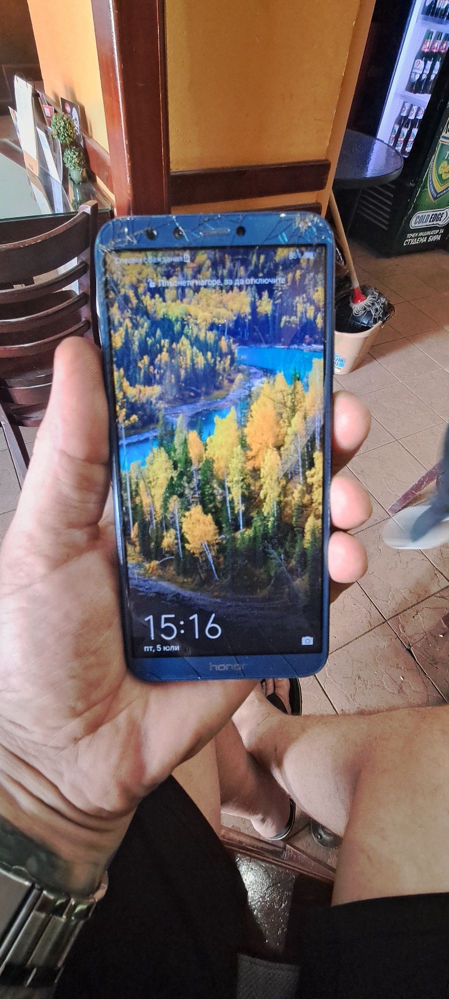 Продавам honor 9 lite
