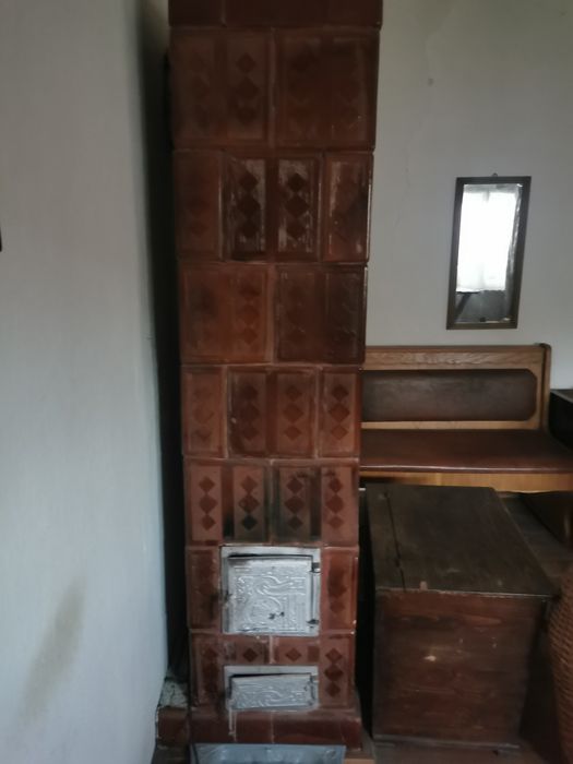 De vanzare soba maro