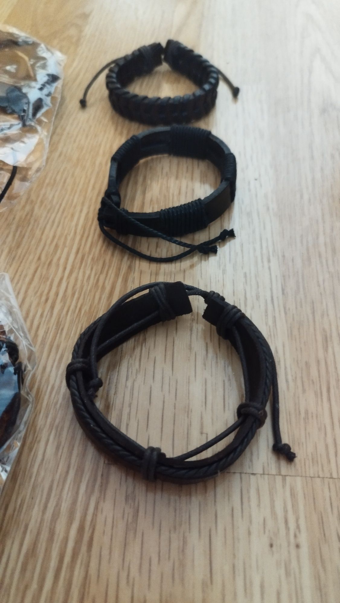 Bratari din piele / imitatie de piele (toate 22)