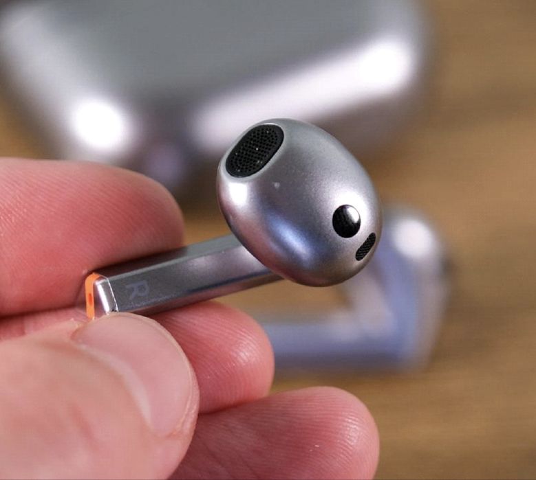 Galaxy Buds3 нови