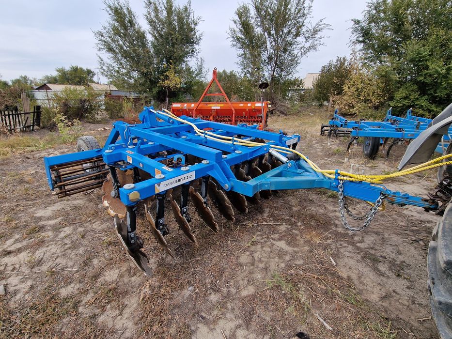 Борона дисковая полуприцепная двухрядная DANA БДП-3,2×2