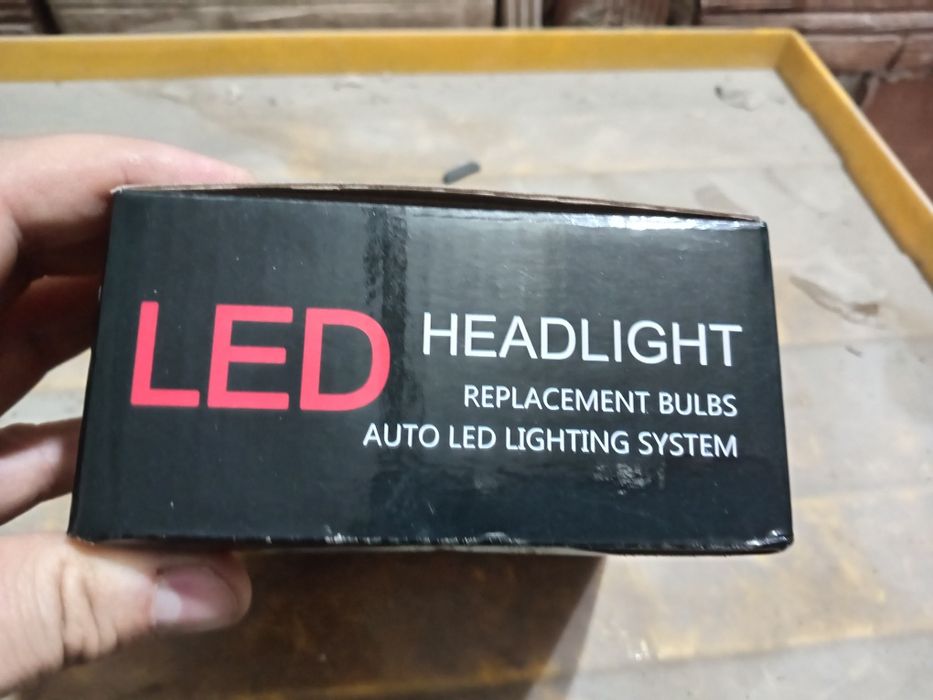 LED крушки H4 чисто нови!