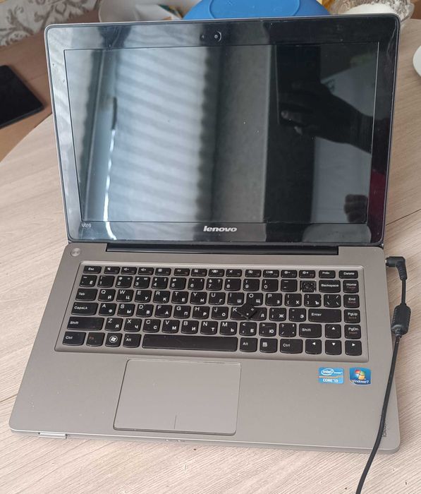 Ультрабук Lenovo