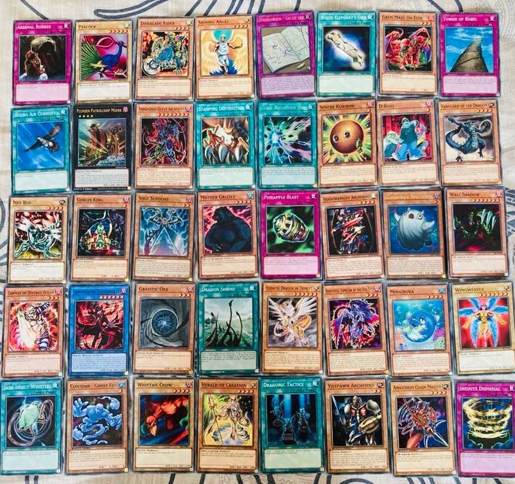 Предлагам Yu-Gi-Oh карти