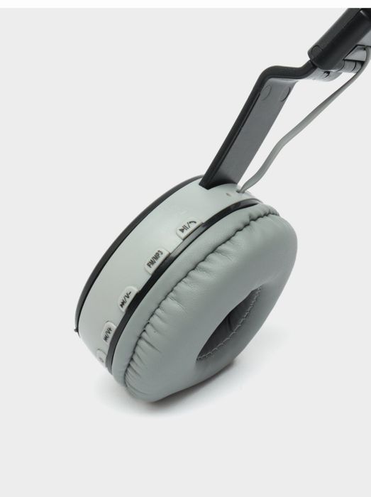 Wireless FM stereo radio mp3 player model: 881A