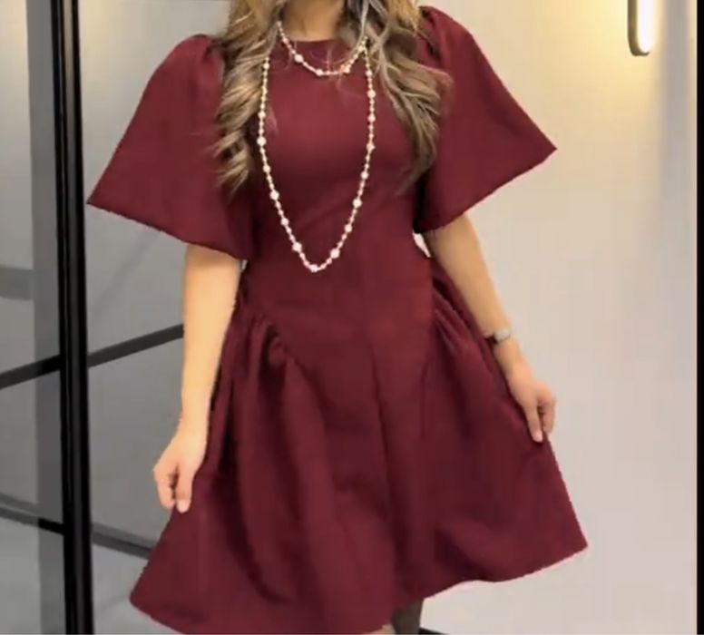 платье бордовый почти новый носила только 1 раз Размер M