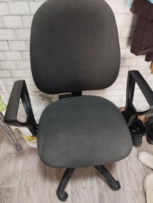 Компьютерное кресло