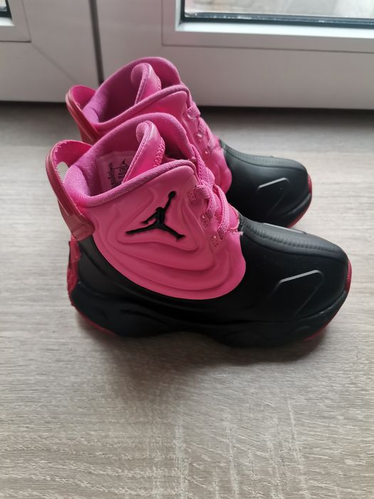 Ghete Jordan de fetite