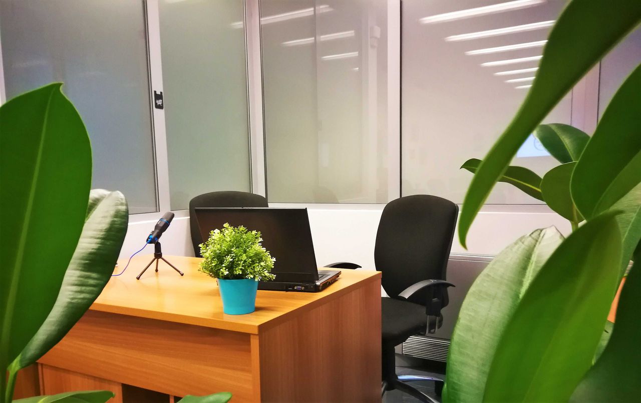 Дава се под наем Офис в София, Лозенец - 74 кв.м за 490 € - Снимка #4
