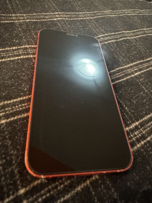 iPhone 12  мервен