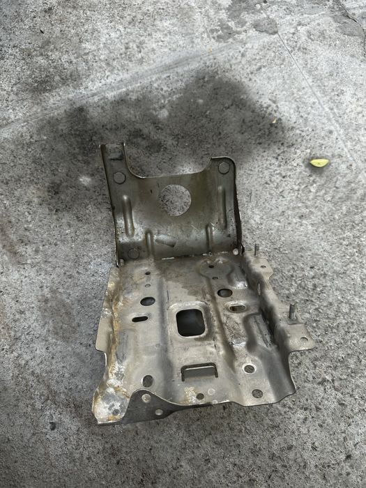 Lacetti gentra akkumlyator podstavkasi