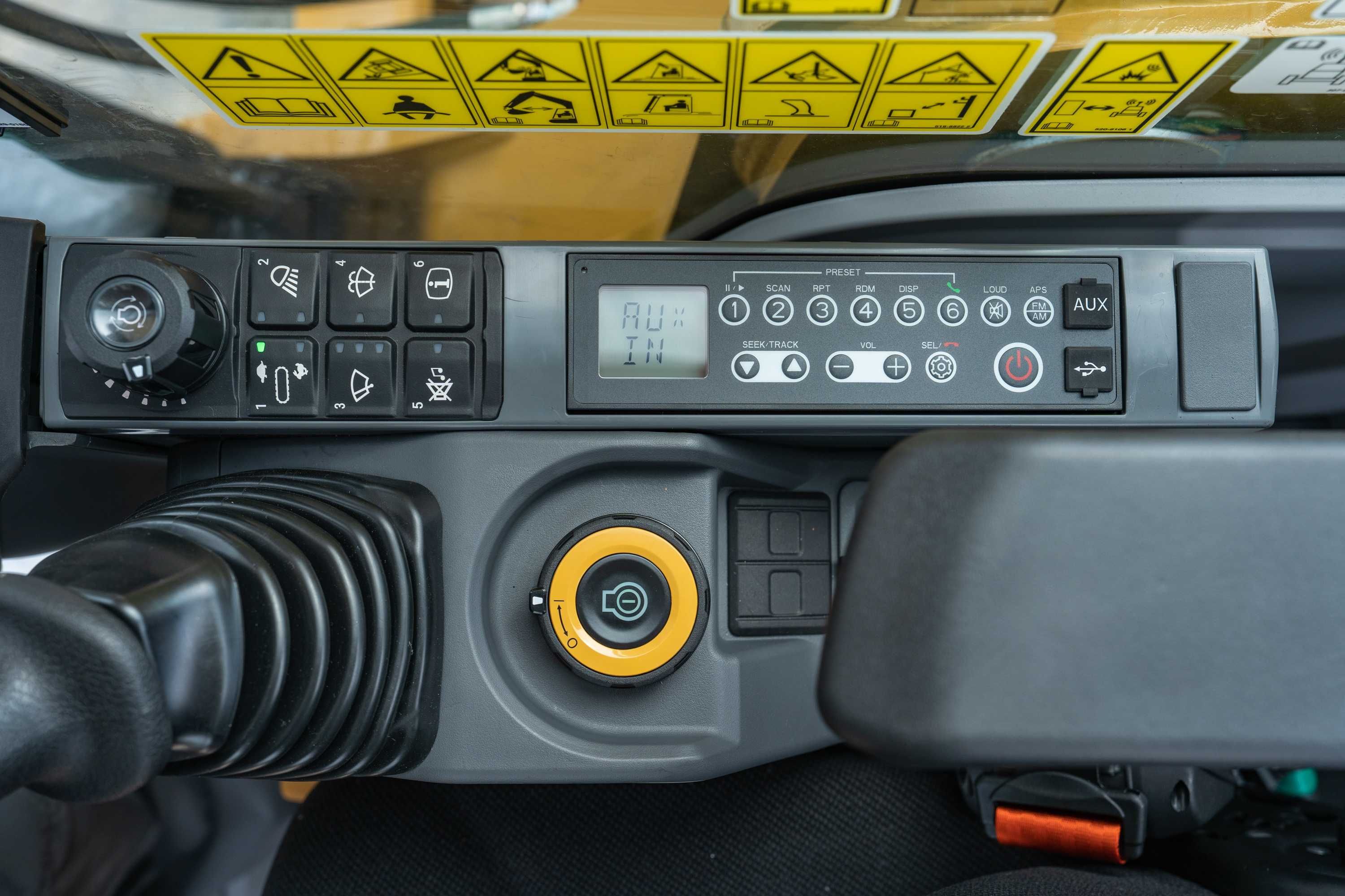 Гусеничный экскаватор CAT 333 ковш 2.0 м3