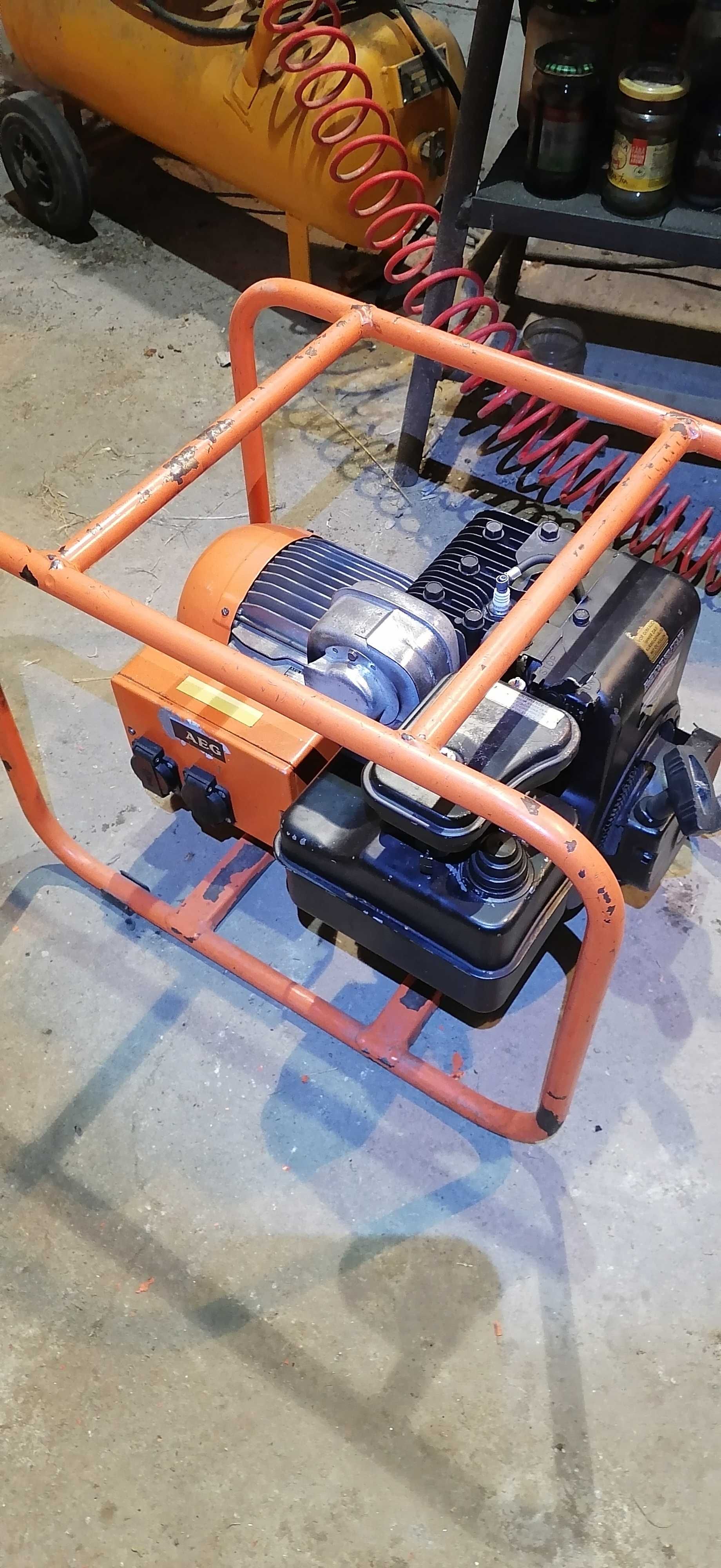 Generator electric AEG, 2Kw, cu motor Briggs Stratton