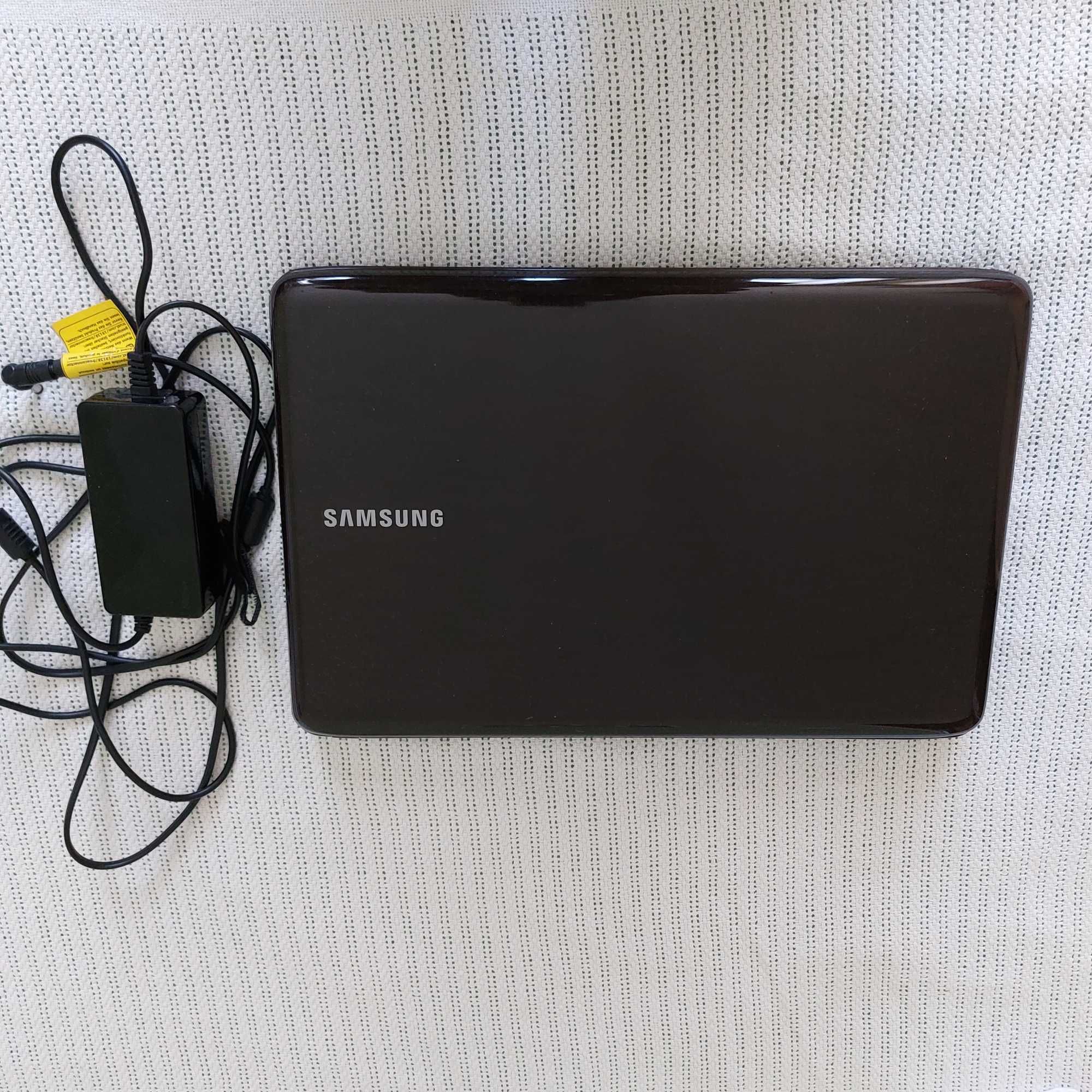 Лаптоп Samsung 15 инча