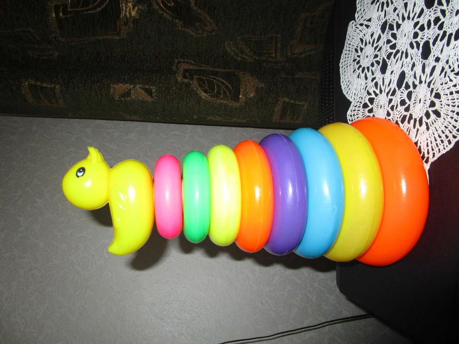 Дет. играчки-локомотивче+нанизанка пате.