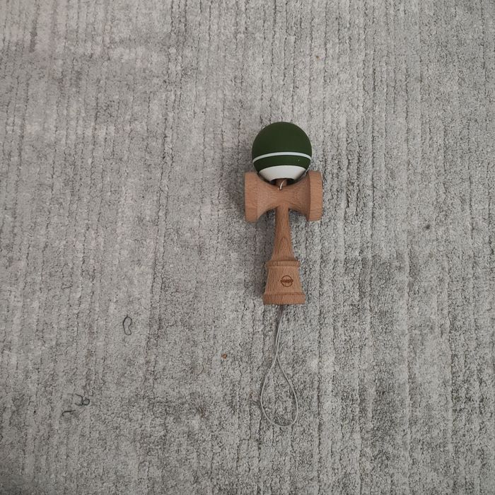 Kendama sweets tracker limited edition