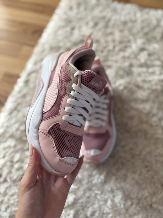 Sneaker Puma roz cu alb