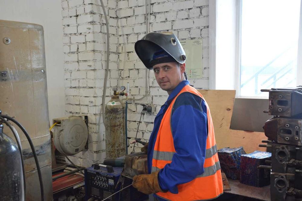 Услуги сварщика в Алматы вызов сварщика на дом на выезд сварка трубы