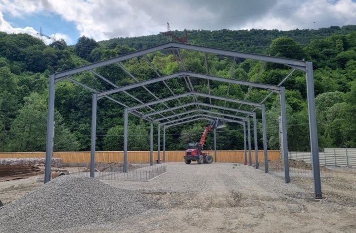 Vand 4ferme la 6m din IPE140 si 8stalpi la 3m din IPE140