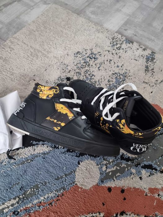 Ghete Versace barbati