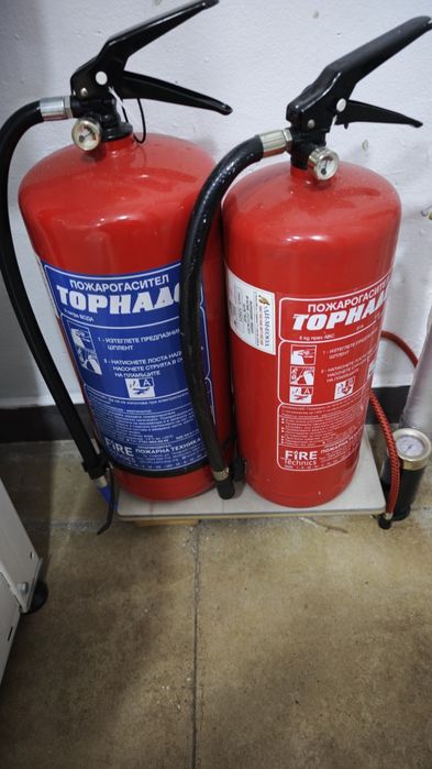 Пожарогасители воден и праховв