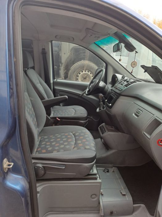 Dezmenbrez  Mercedes Vito