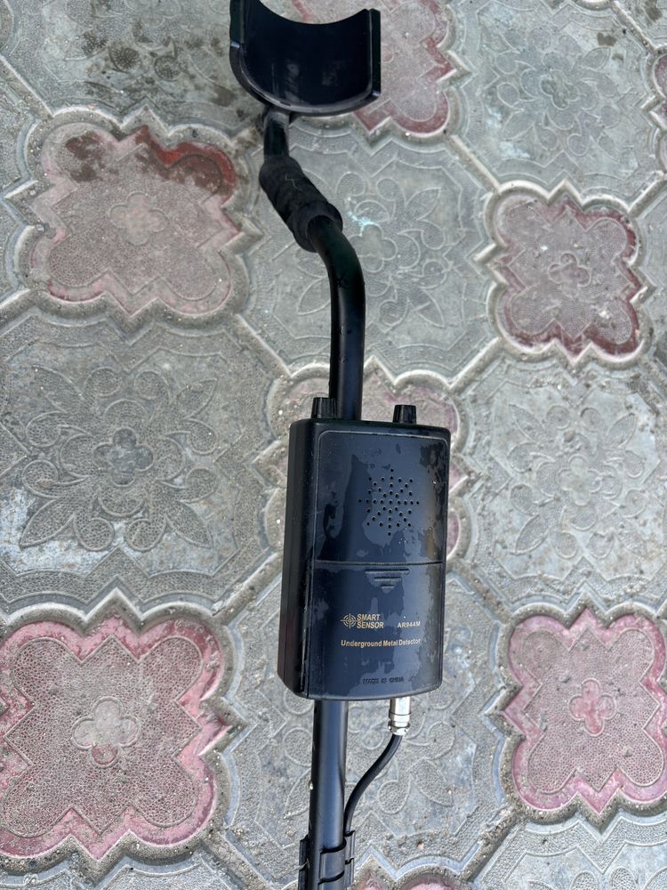 Металоискатель AR944M