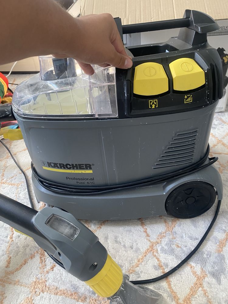 Пылесос Karcher Puzzi 8/1 серый