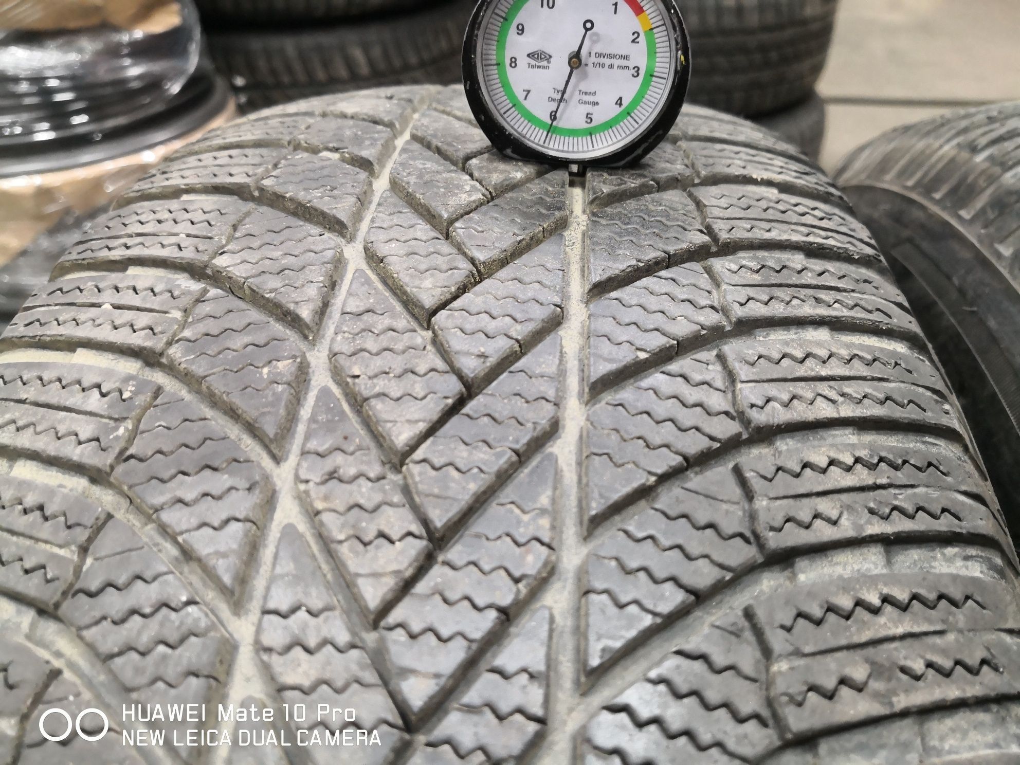 245 65 17 цола гуми Bridgestone dot 22