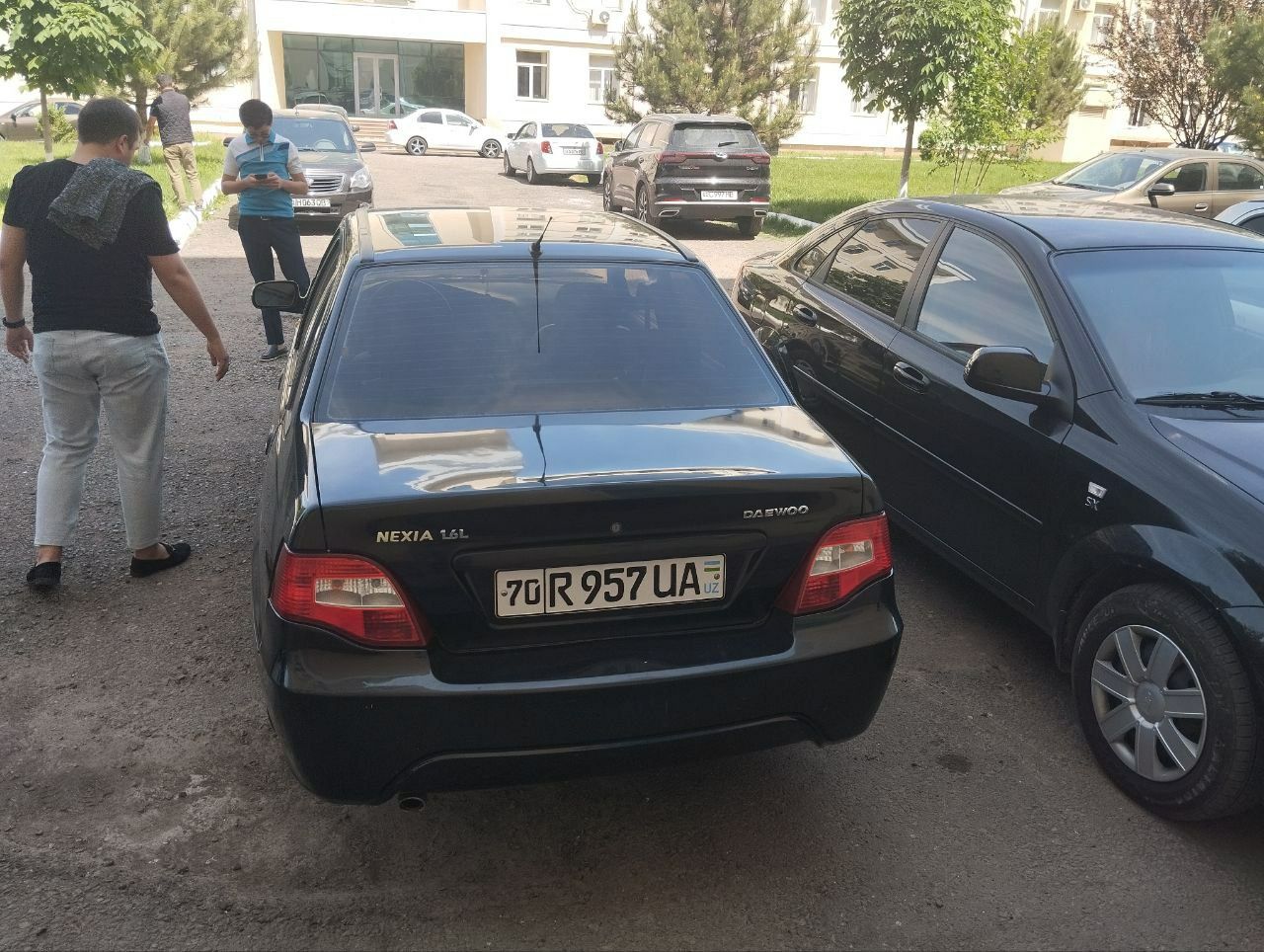 Daewoo Nexia 2 1.6 mator  srochna sotiladi