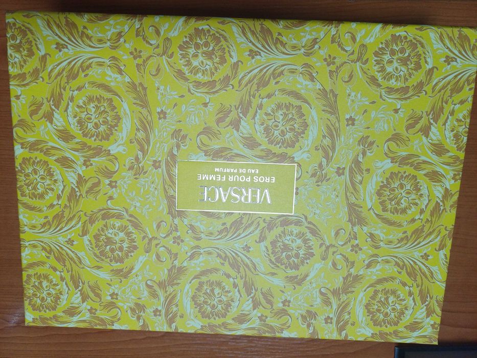 Дамски парфюми Versace